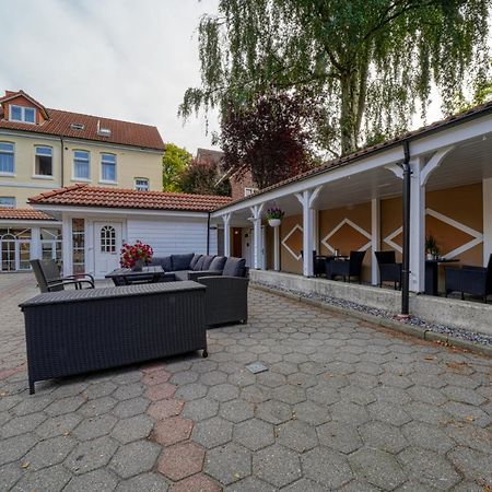 Zentrum Hotel Stade Exteriör bild