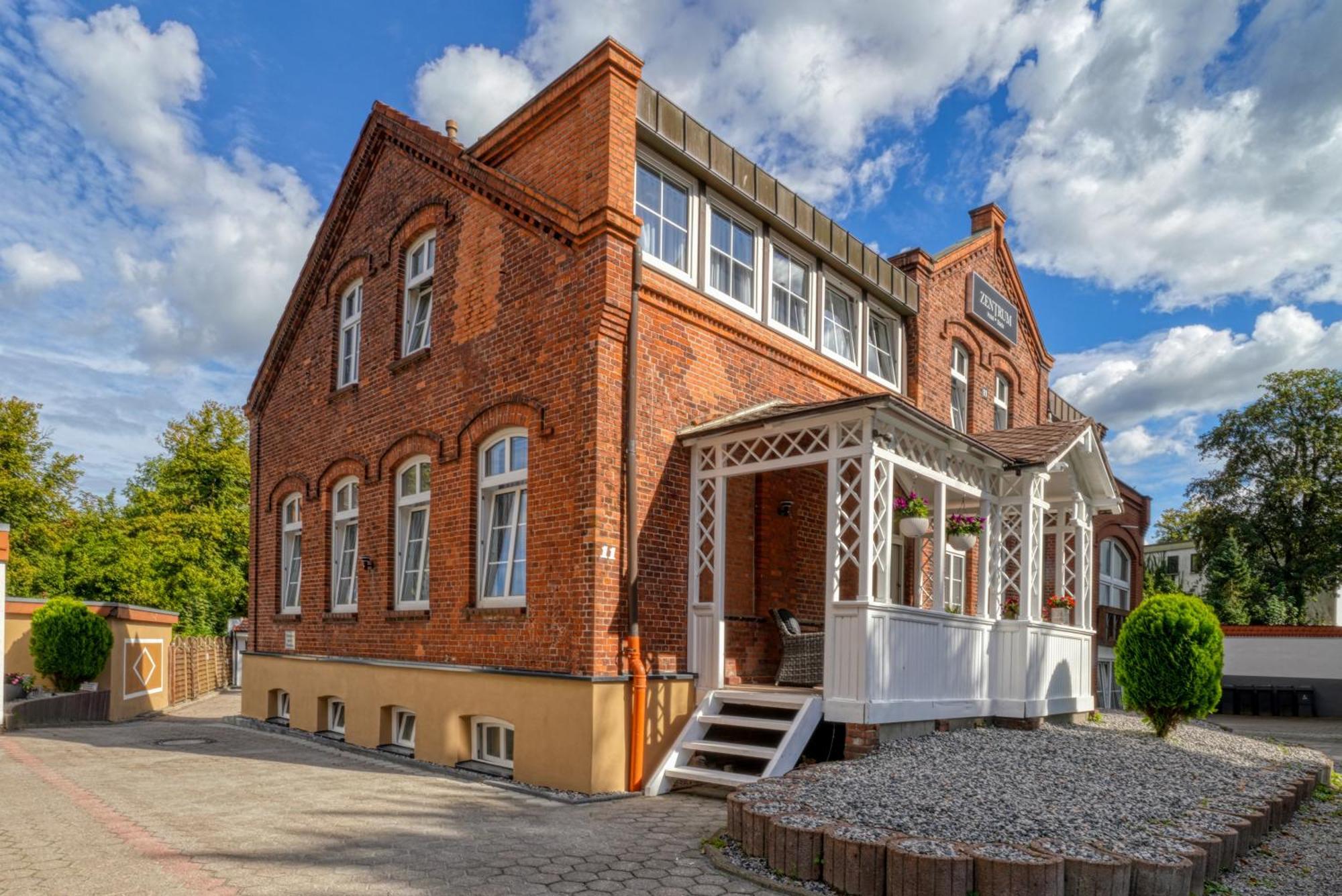 Zentrum Hotel Stade Exteriör bild