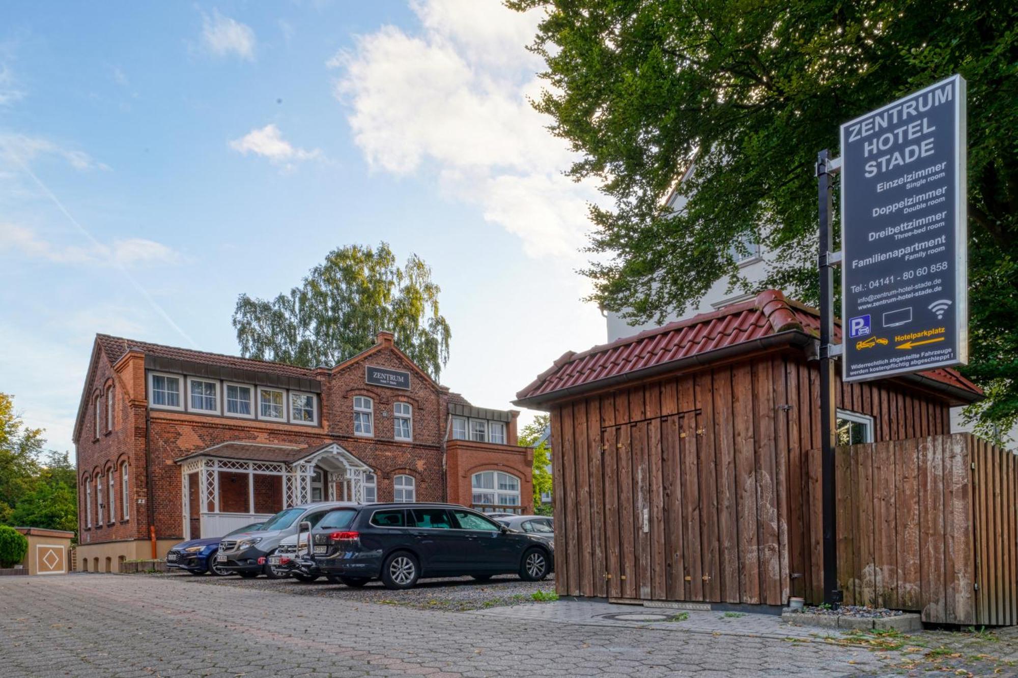 Zentrum Hotel Stade Exteriör bild